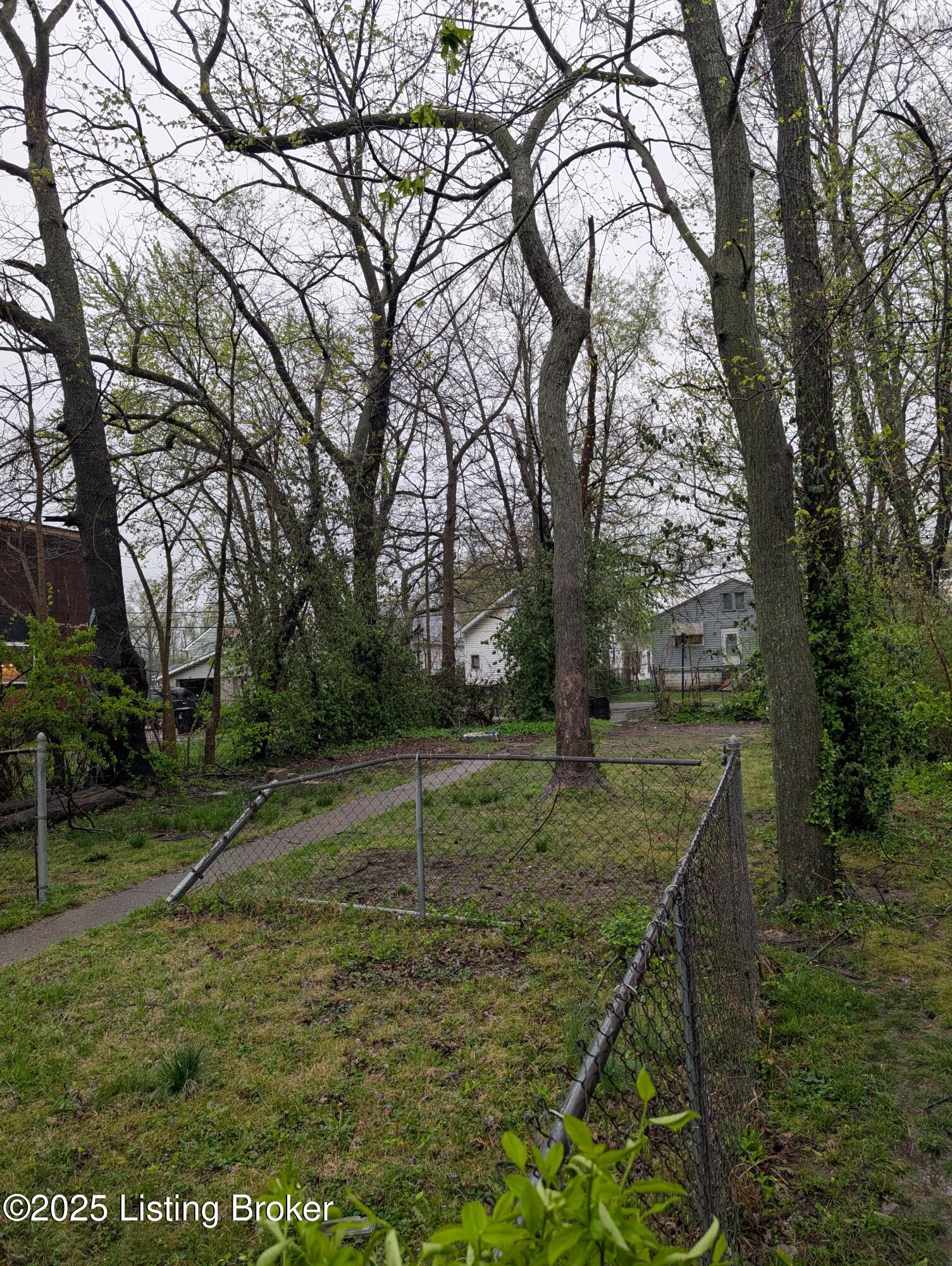 3617 W Jefferson St, Louisville, Kentucky image 13