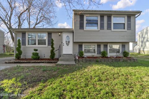 Photo of 5512 Antle Dr, Louisville, KY 40229 (MLS # 1711795)