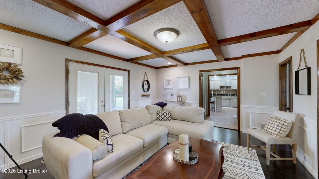 Photo of 1039 Cobblestone Cir, Pioneer Village, KY 40165 (MLS # 1713954)