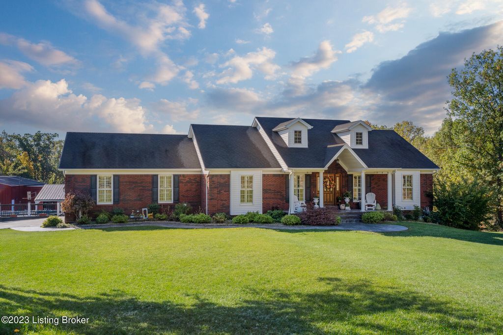 Photo of 2300 W Elder Park Rd, La Grange, KY 40031 (MLS # 1685707)