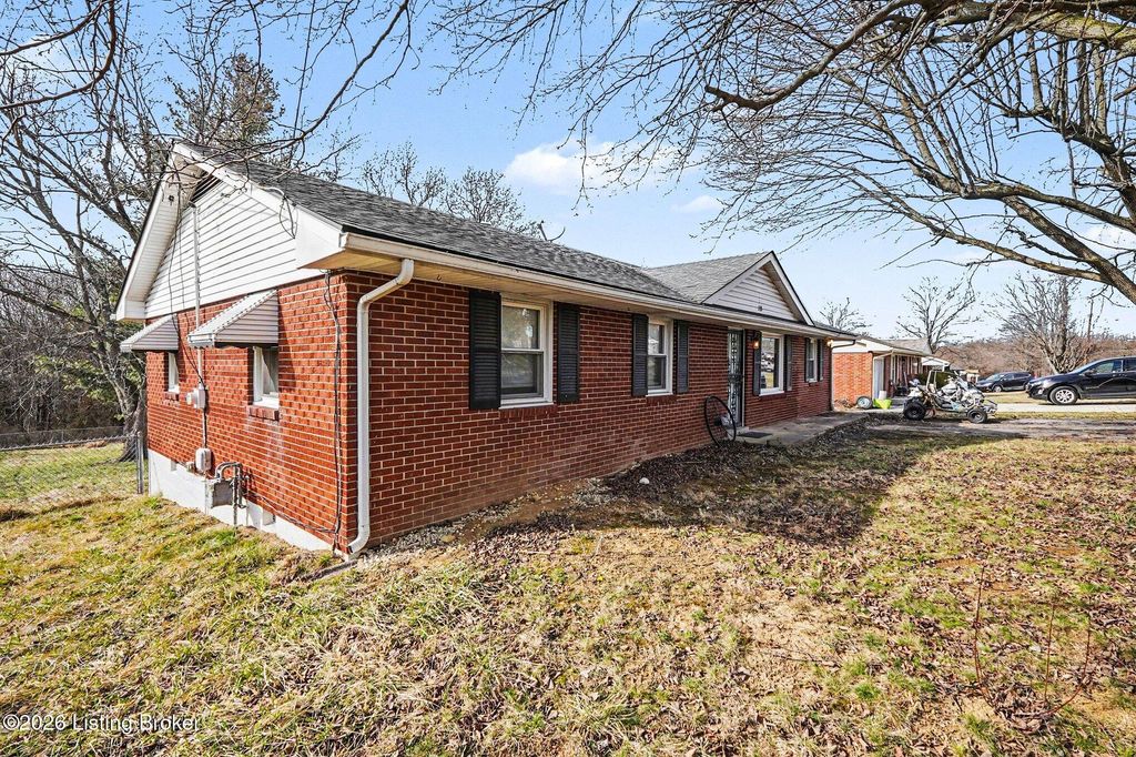 Photo of 295 Henry St, Eminence, KY 40019 (MLS # 1708852)