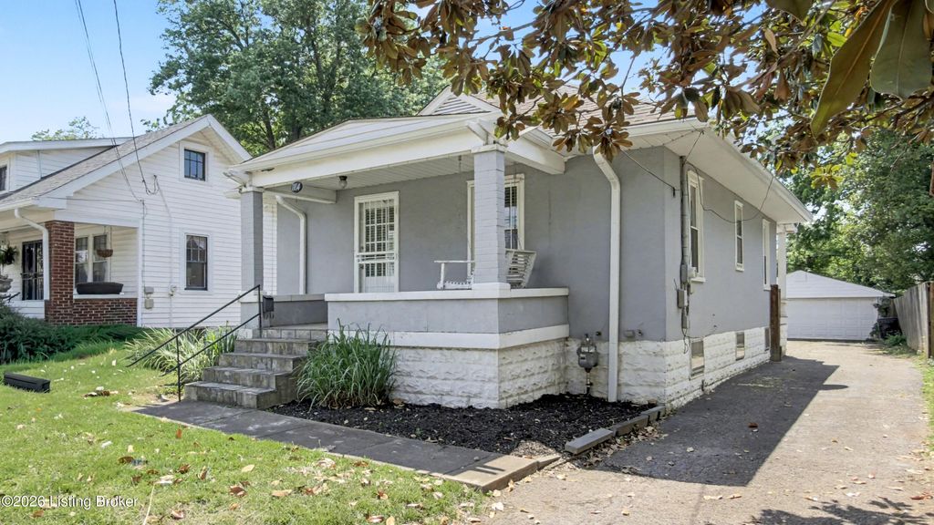 Photo of 1104 Barret Ave, Louisville, KY 40204 (MLS # 1718995)