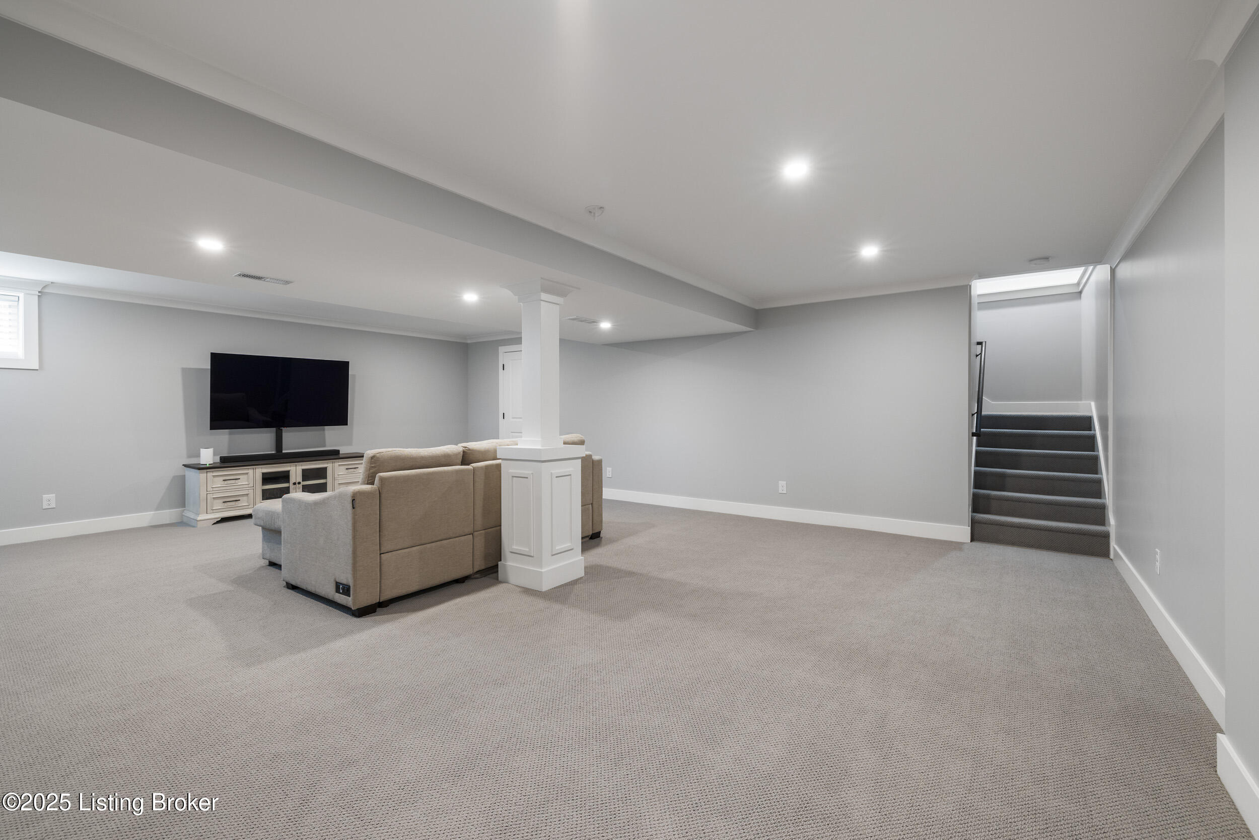 10406 Martinside Dr, Louisville, Pennsylvania image 38