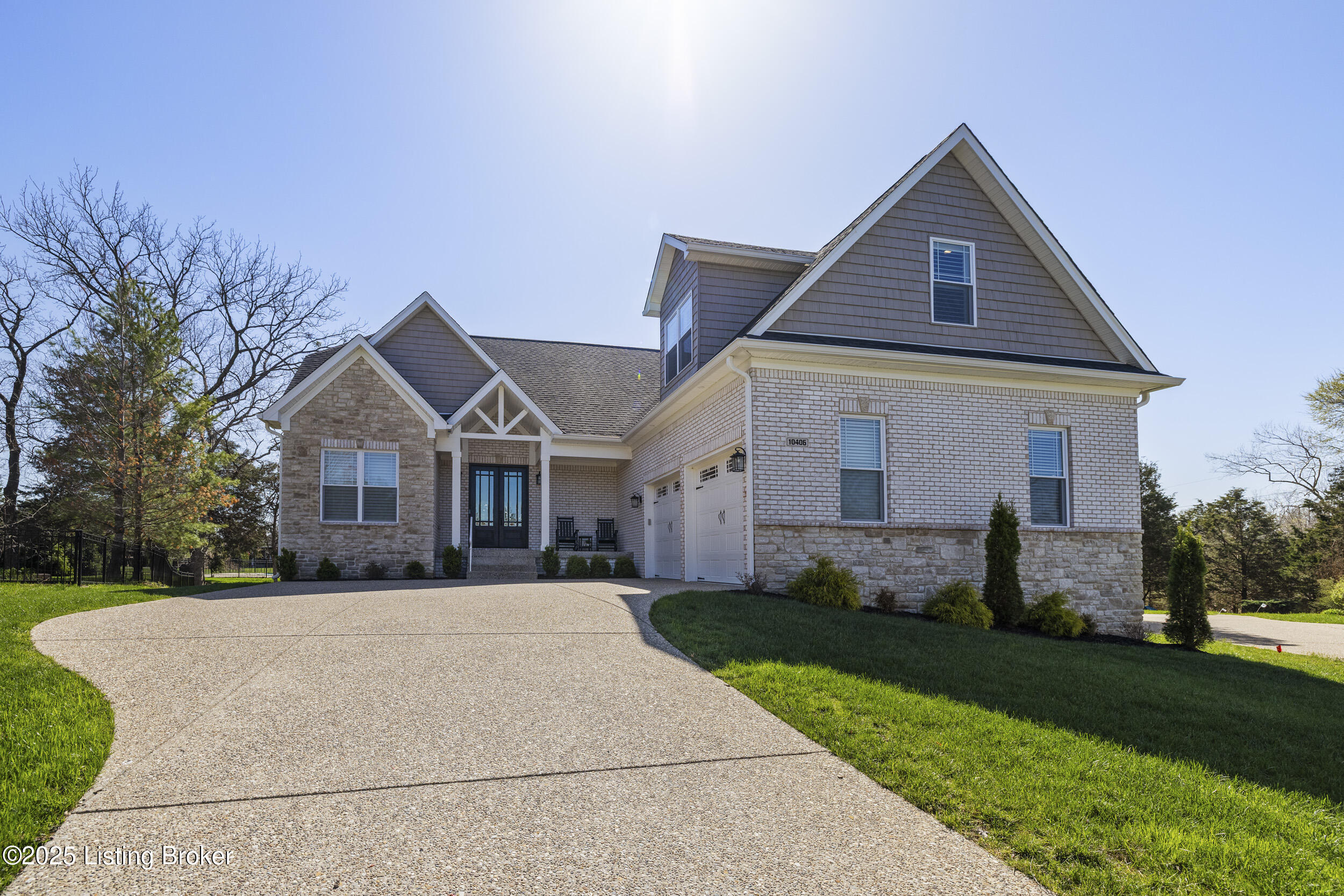10406 Martinside Dr, Louisville, Pennsylvania image 1