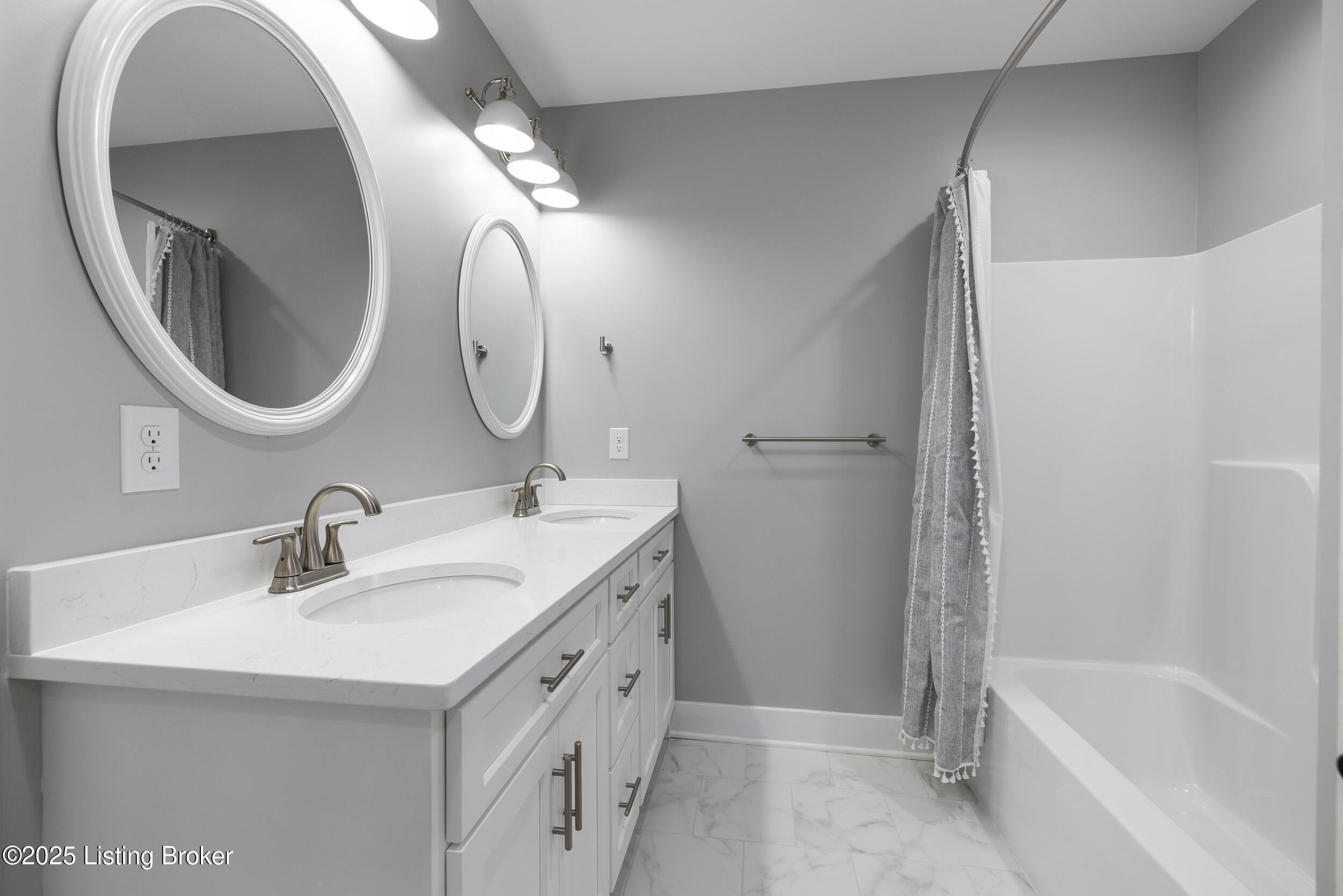 10406 Martinside Dr, Louisville, Pennsylvania image 33