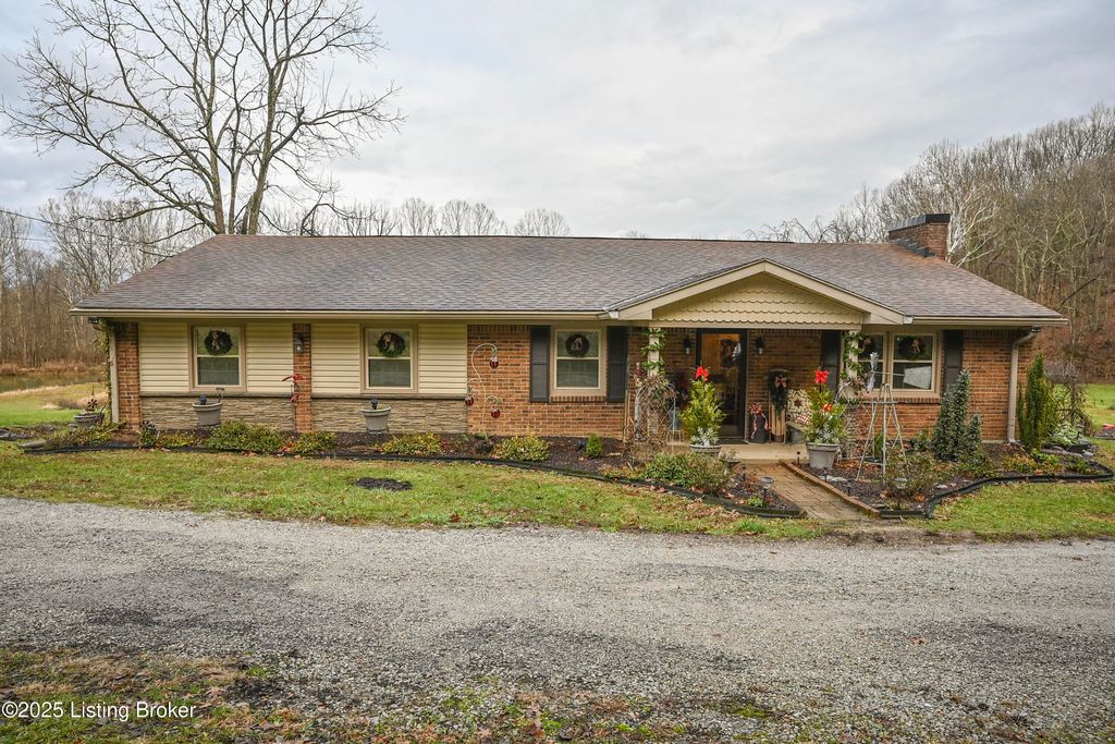 Photo of 2855 Greenwell Ford Rd, Shepherdsville, KY 40165 (MLS # 1705211)