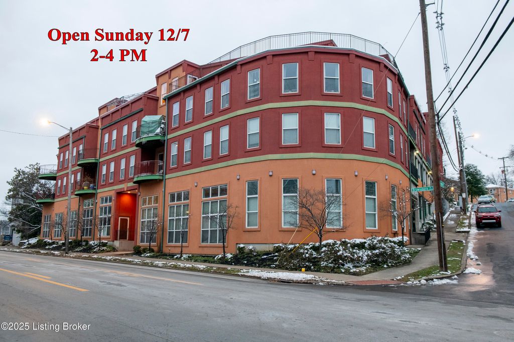 Photo of 2411 Brownsboro Rd #203, Louisville, KY 40206 (MLS # 1704759)