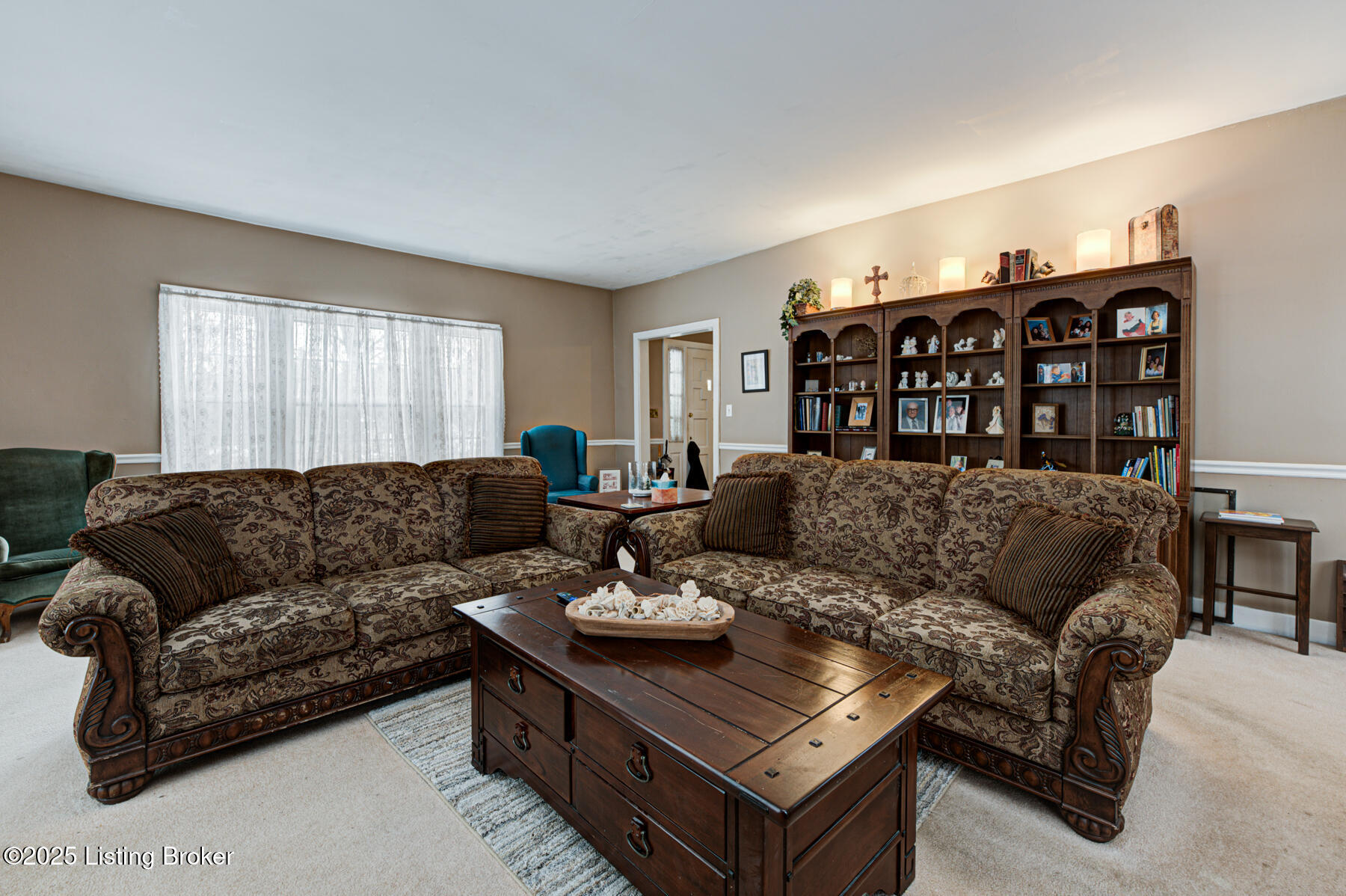 6308 Fegenbush Ln, Louisville, Kentucky image 9