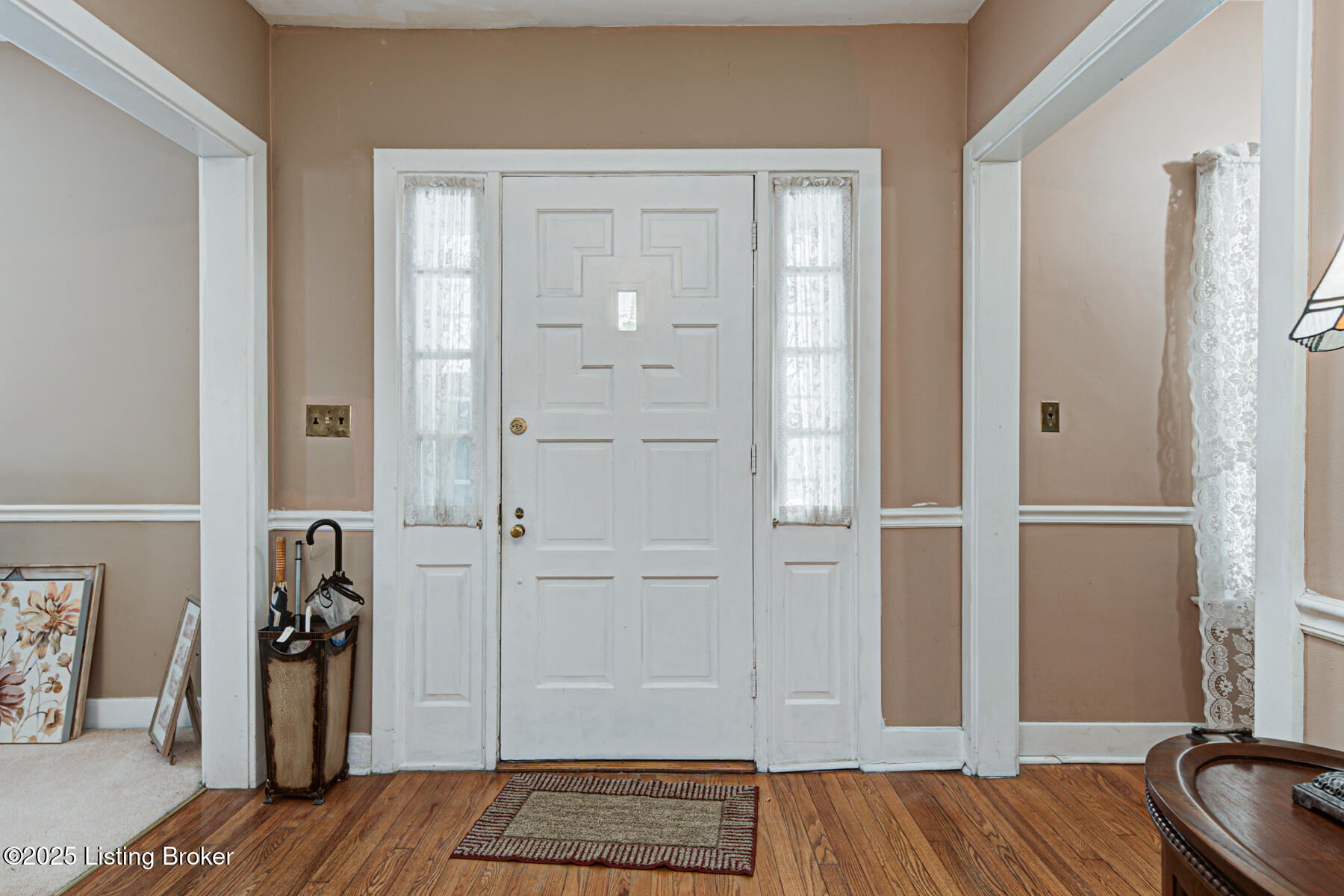 6308 Fegenbush Ln, Louisville, Kentucky image 4