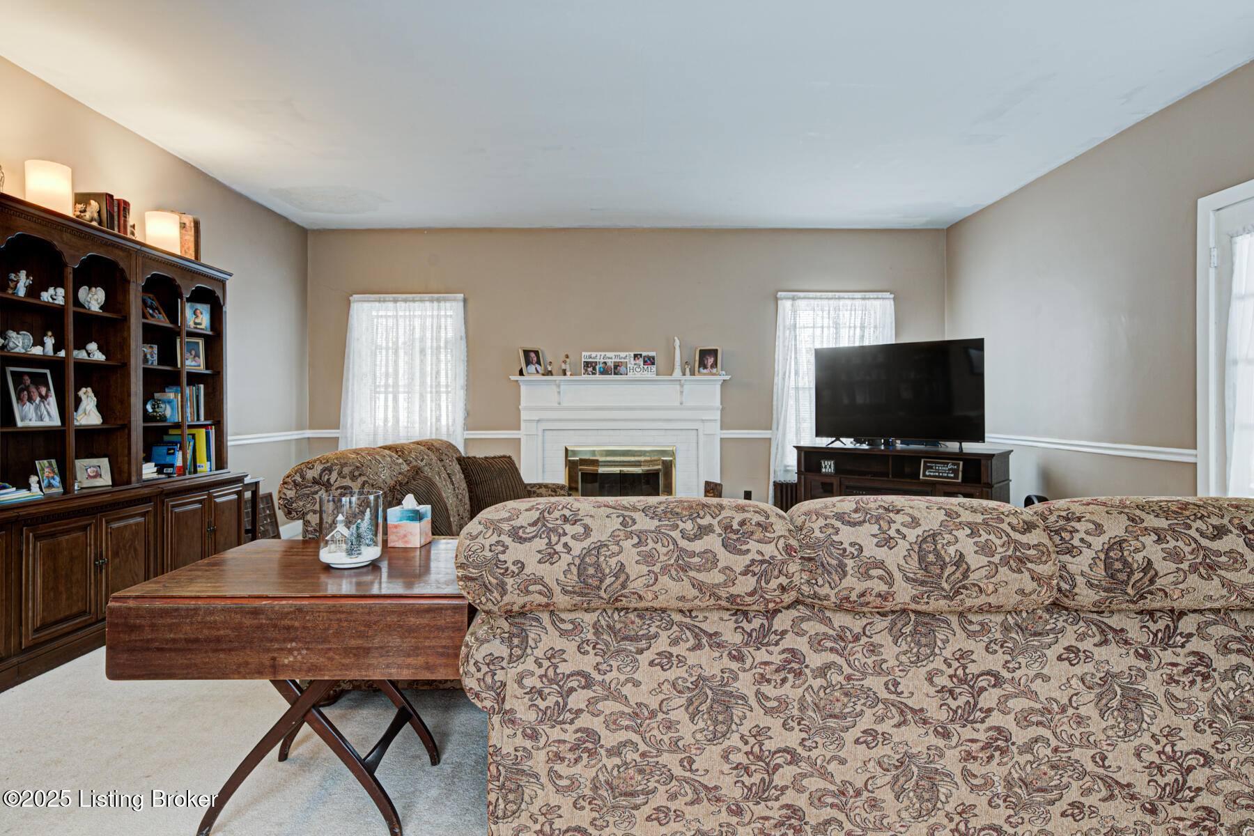 6308 Fegenbush Ln, Louisville, Kentucky image 8