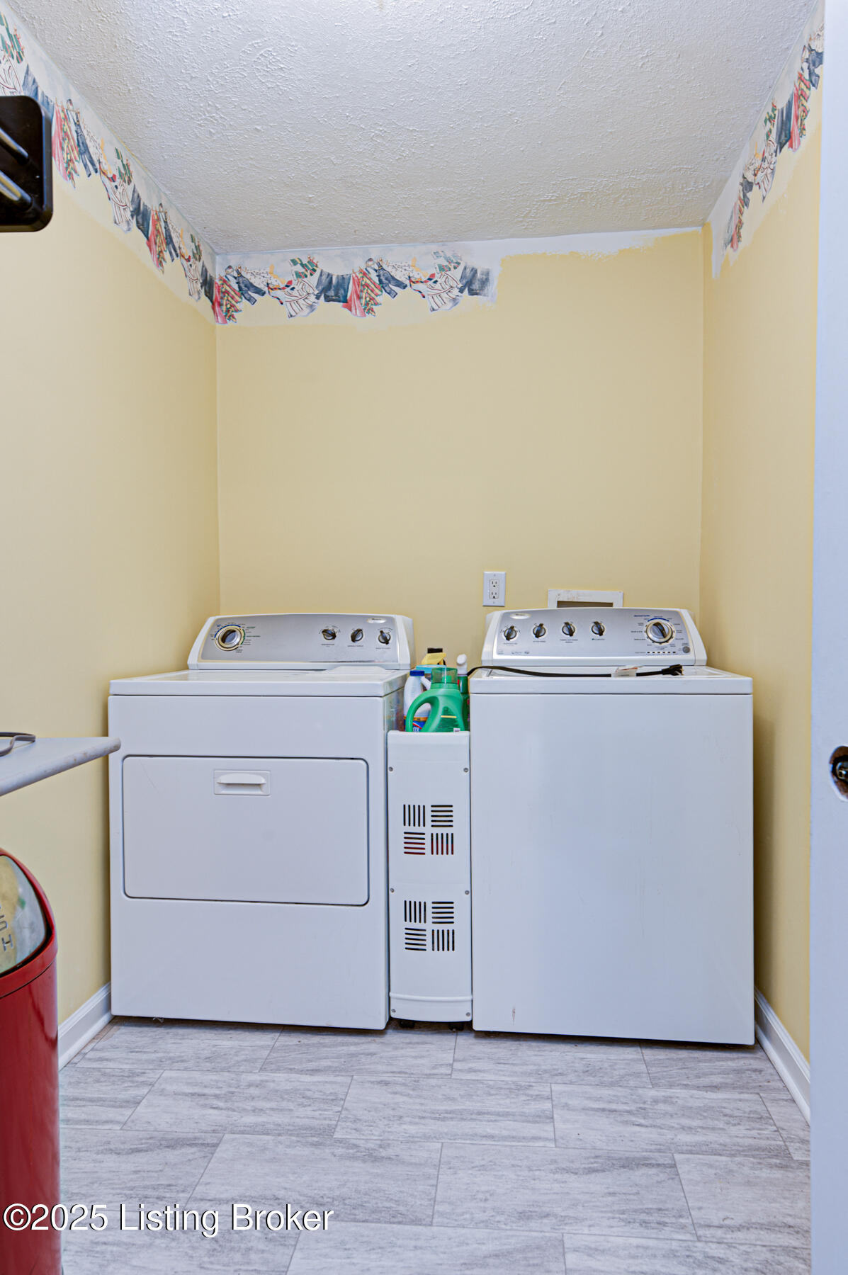 6308 Fegenbush Ln, Louisville, Kentucky image 33
