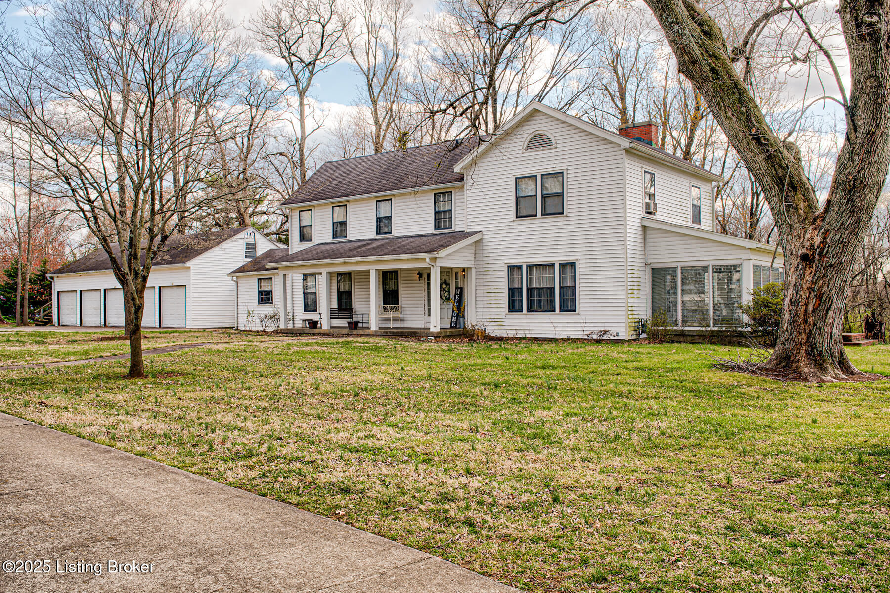 6308 Fegenbush Ln, Louisville, Kentucky image 1