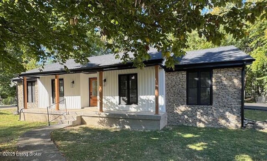 Photo of 805 Sandness Ct, Louisville, KY 40243 (MLS # 1701224)