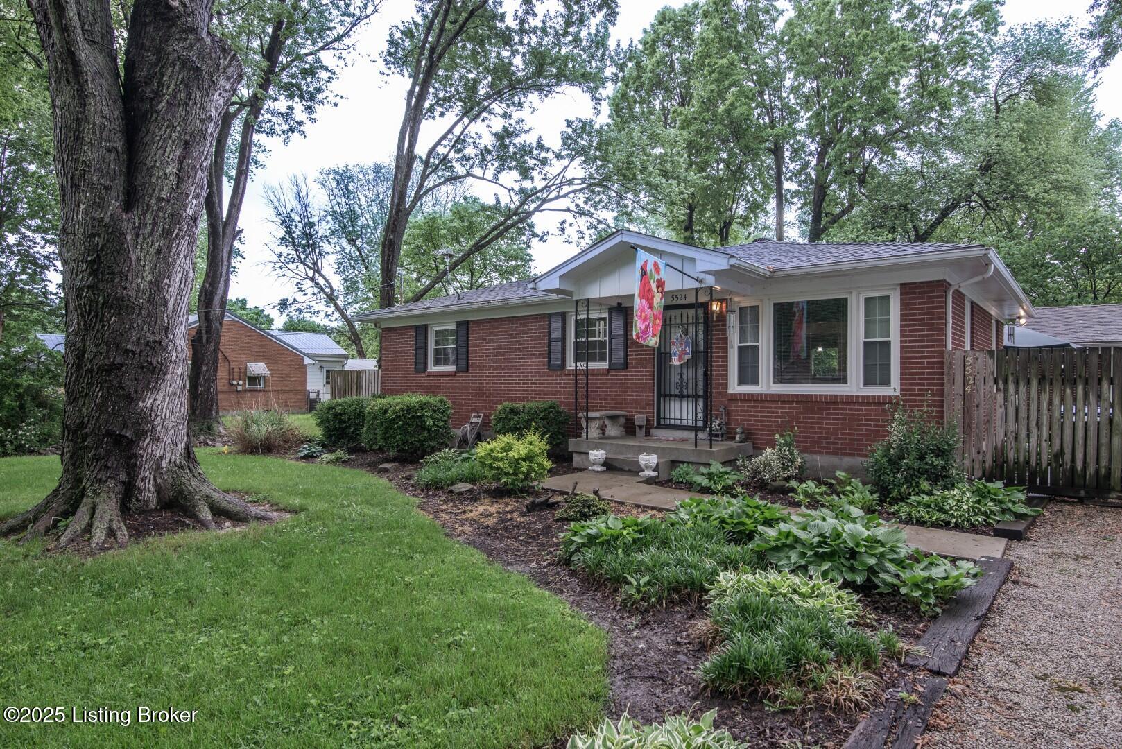 5524 Cartledge Ct, Louisville, Pennsylvania image 3