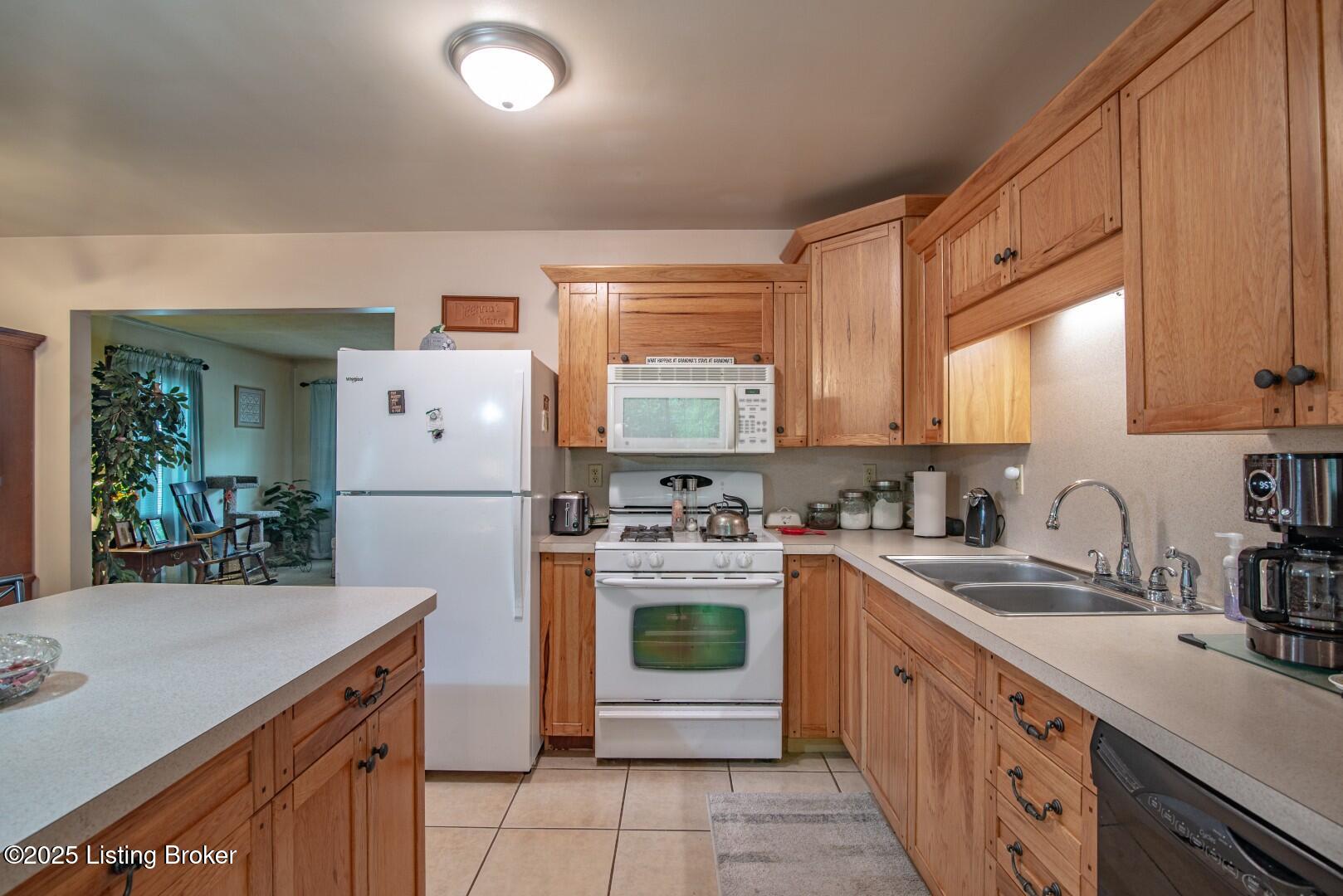 5524 Cartledge Ct, Louisville, Pennsylvania image 23