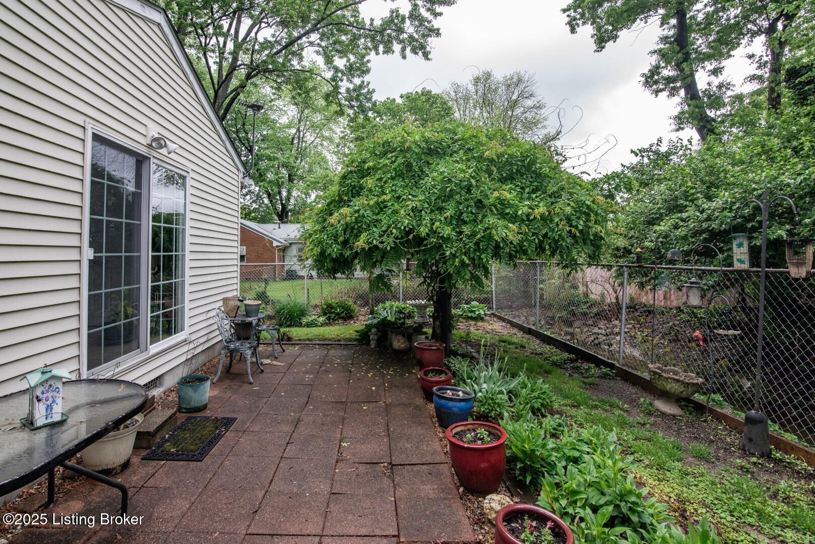 5524 Cartledge Ct, Louisville, Pennsylvania image 10