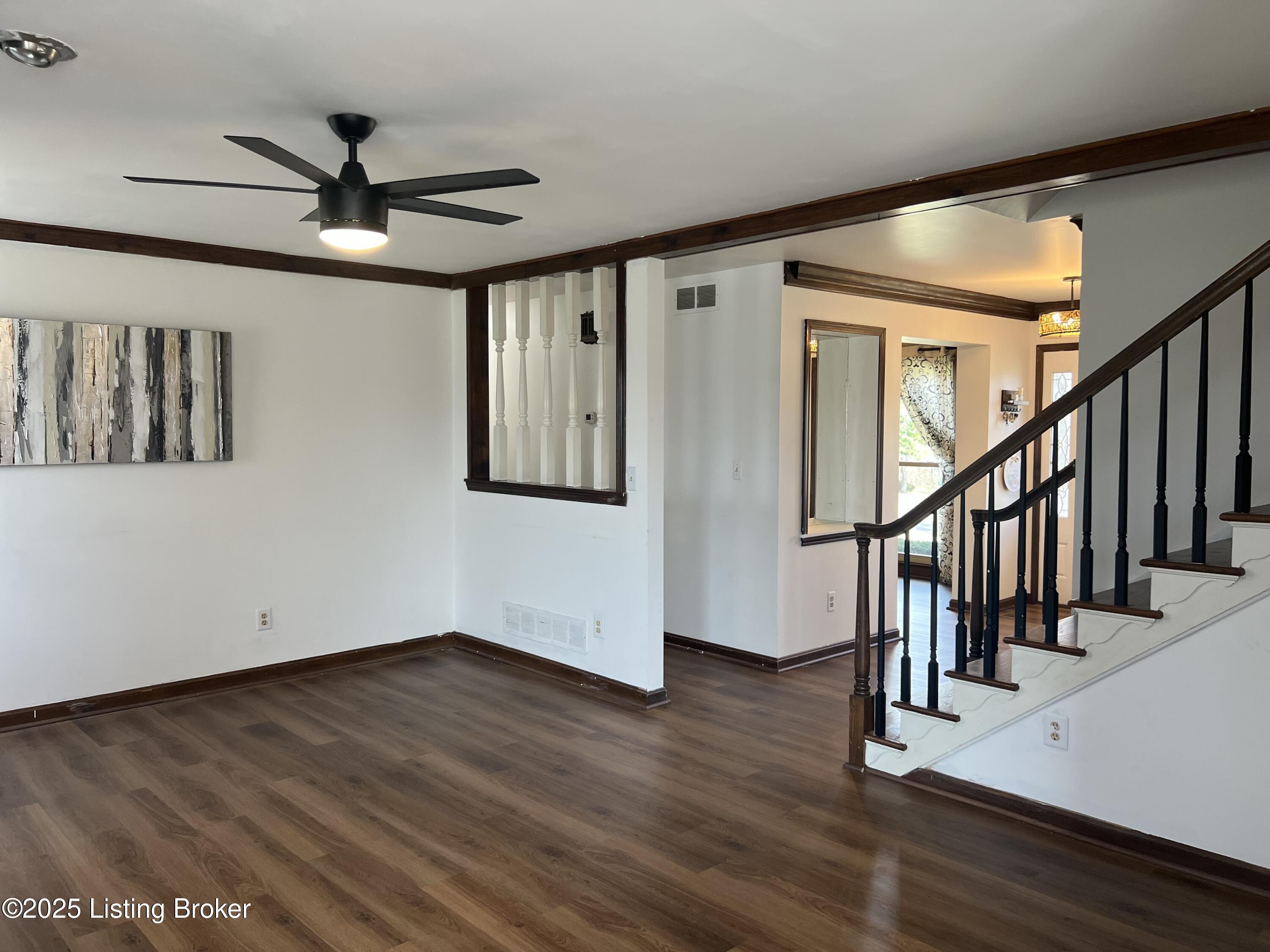 3406 Hunsinger Ln, Louisville, Pennsylvania image 5
