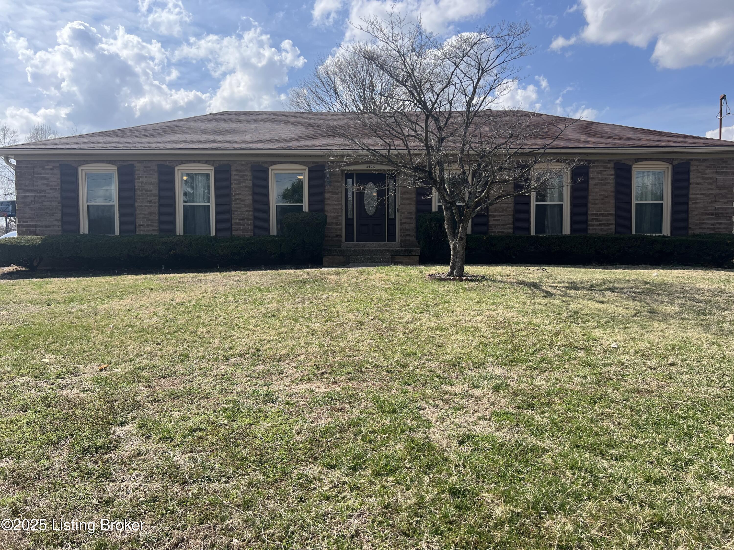3406 Hunsinger Ln, Louisville, Pennsylvania image 1