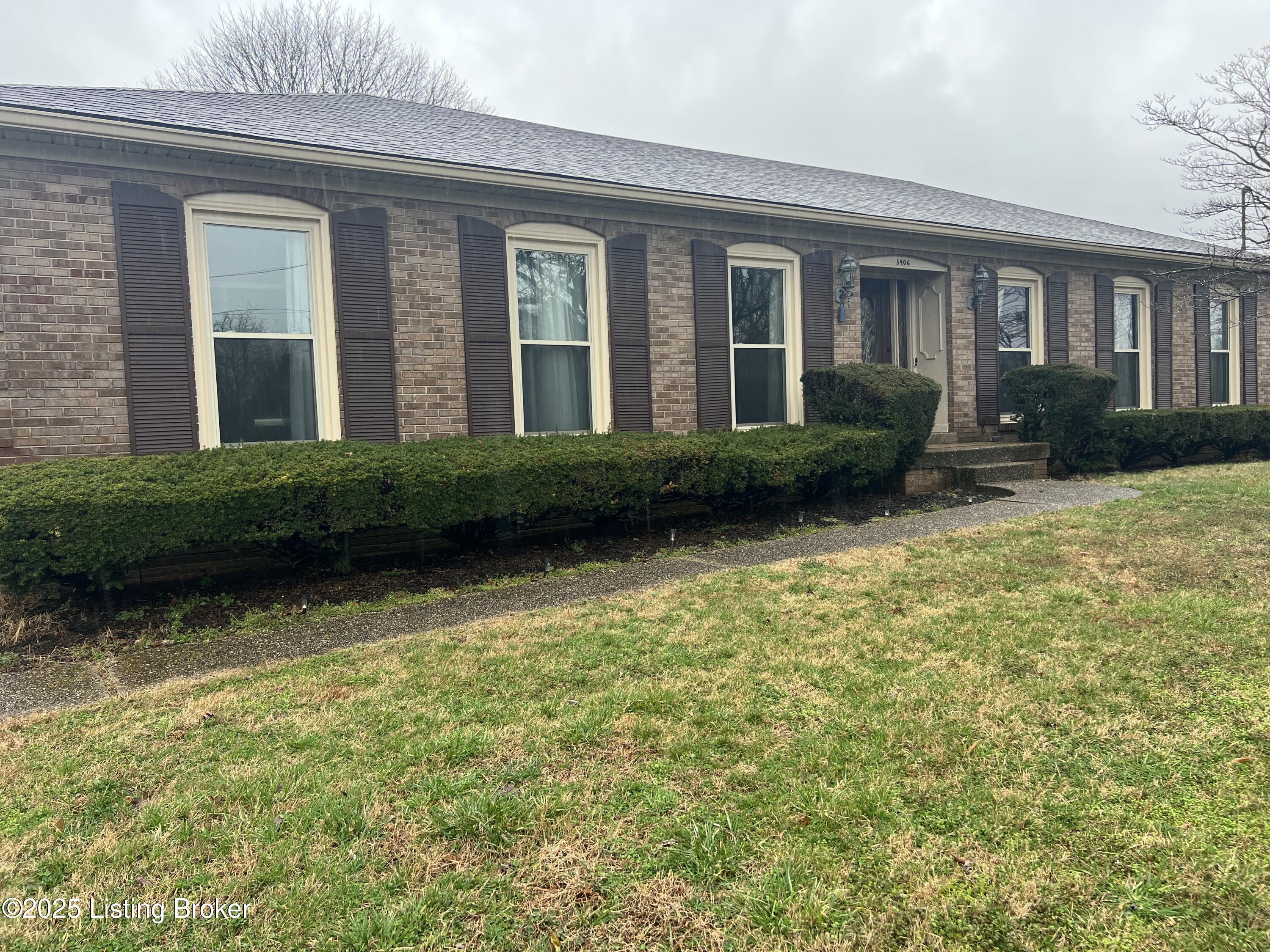 3406 Hunsinger Ln, Louisville, Pennsylvania image 3