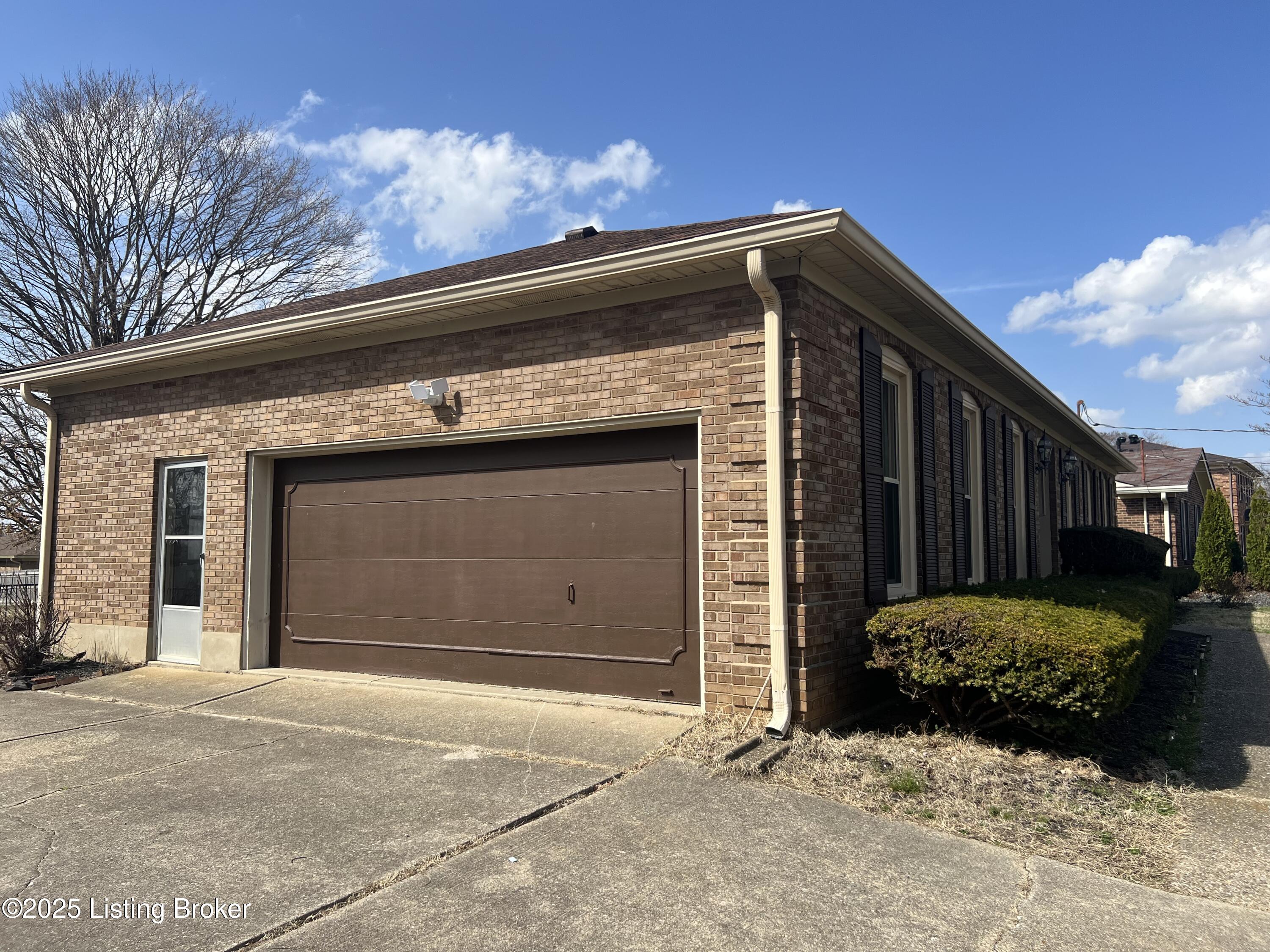 3406 Hunsinger Ln, Louisville, Pennsylvania image 27