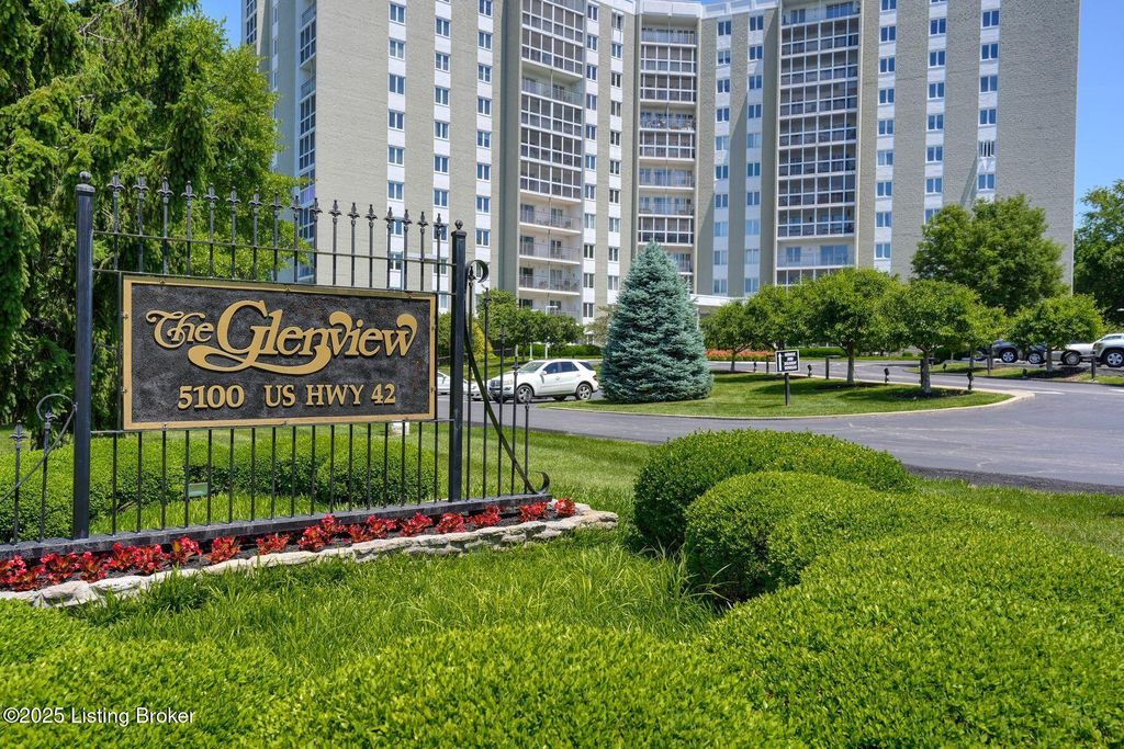Photo of 5100 US Hwy 42 #614, Louisville, KY 40241 (MLS # 1704009)
