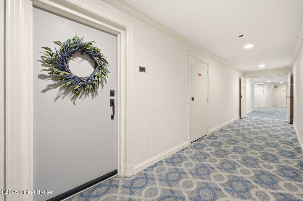 Photo of 5100 US Hwy 42 #614, Louisville, KY 40241 (MLS # 1704009)