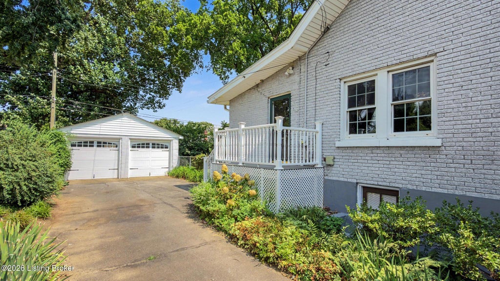 Photo of 3025 Beaumont Rd, Louisville, KY 40205 (MLS # 1725722)