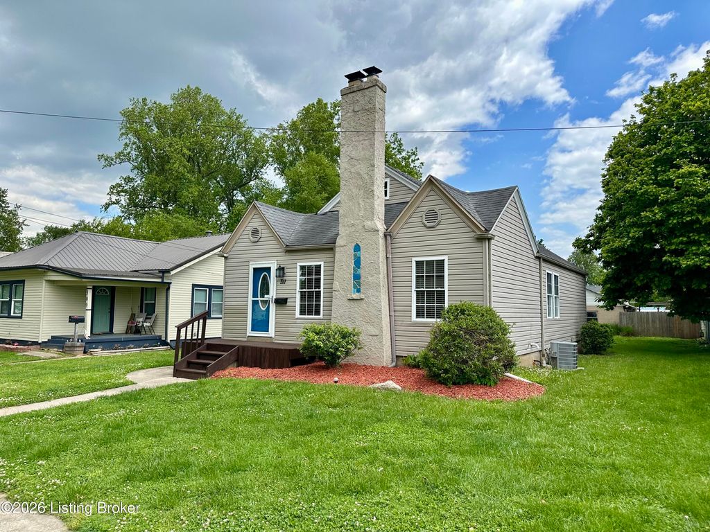 Photo of 311 9th St, Carrollton, KY 41008 (MLS # 1716096)