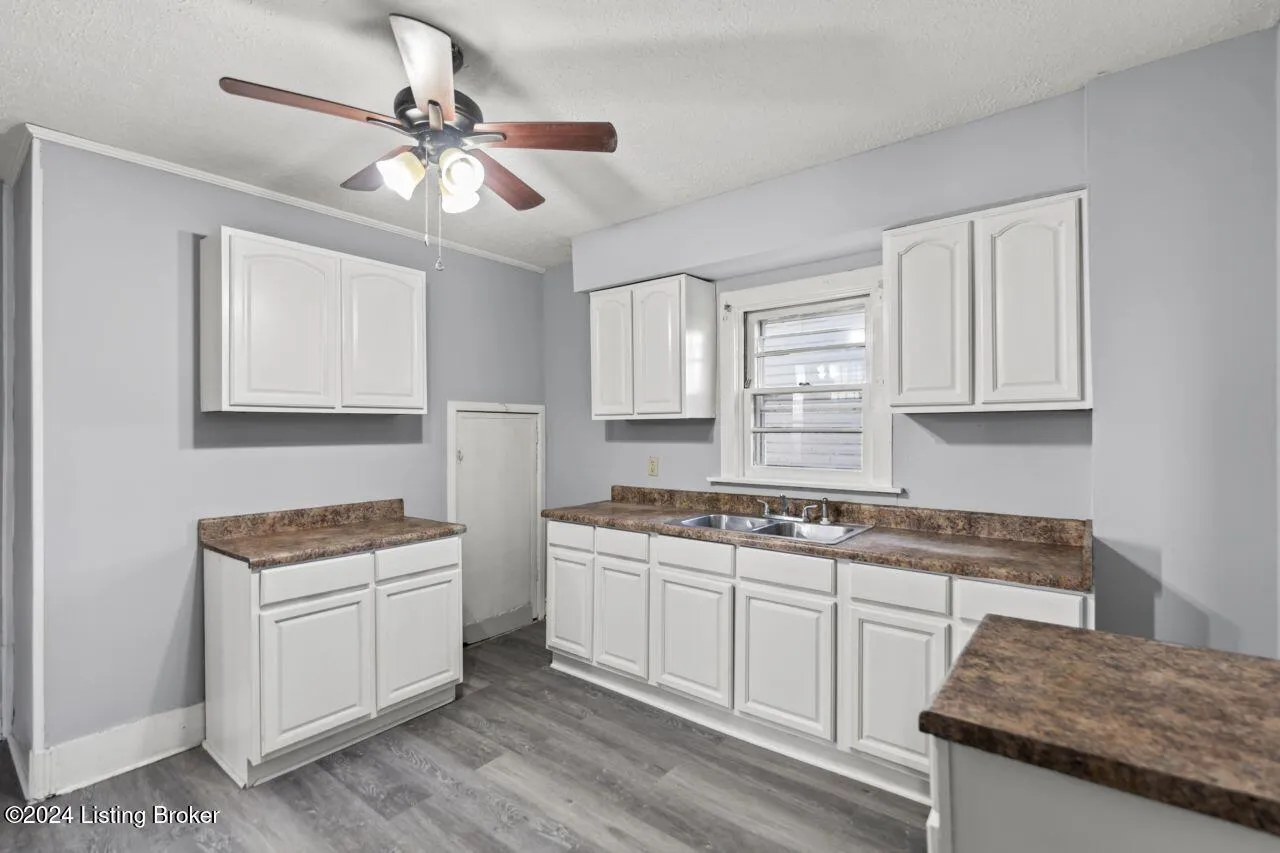 Louisville, Kentucky 40211, United States, 1 Bedroom Bedrooms, ,1 BathroomBathrooms,Residential,Active,108851