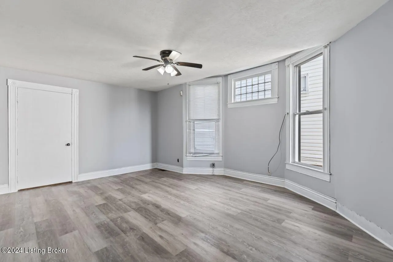 Louisville, Kentucky 40211, United States, 1 Bedroom Bedrooms, ,1 BathroomBathrooms,Residential,Active,108851