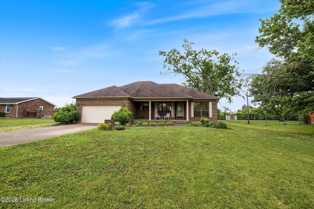 Photo of 317 Centerview Dr, Shepherdsville, KY 40165 (MLS # 1718281)