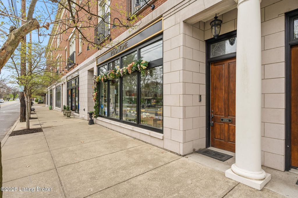 Photo of 2834 Frankfort Ave, Louisville, KY 40206 (MLS # 1714533)