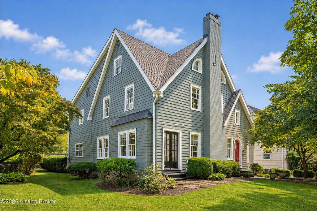 Photo of 3309 Thrush Rd, Louisville, KY 40213 (MLS # 1727885)