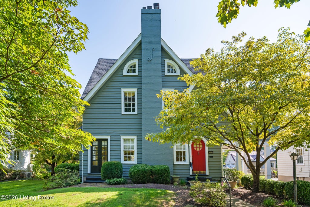 Photo of 3309 Thrush Rd, Louisville, KY 40213 (MLS # 1727885)