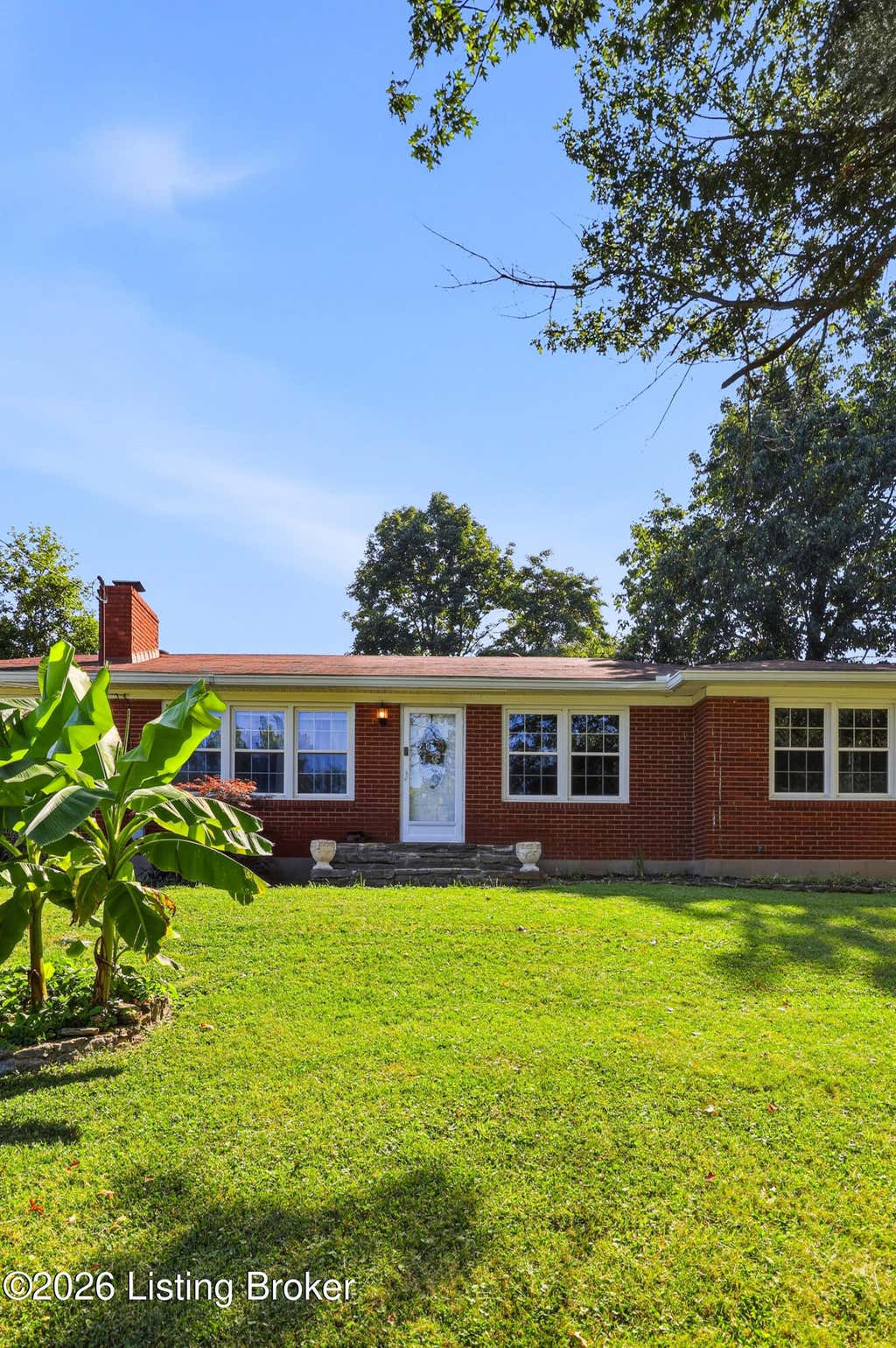 Photo of 7405 Beechdale Rd, Crestwood, KY 40014 (MLS # 1725281)