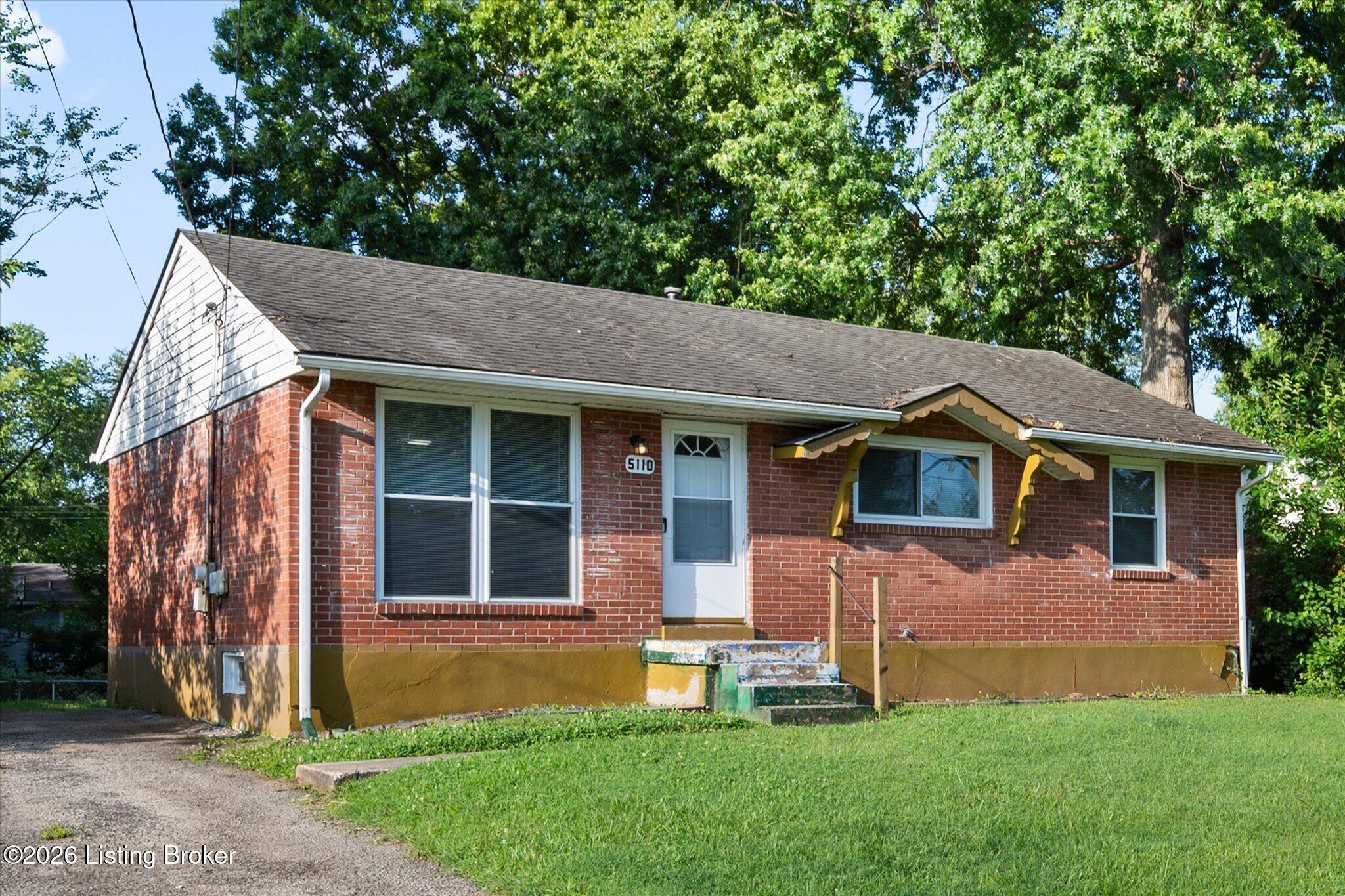 Photo 1 of 24 — 5110 Red Fern Rd, Louisville, KY 40218