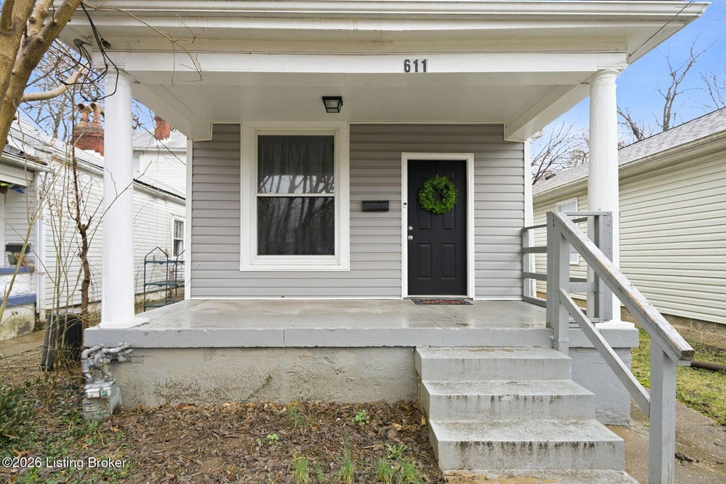 Photo of 611 E Hill St, Louisville, KY 40217 (MLS # 1731601)
