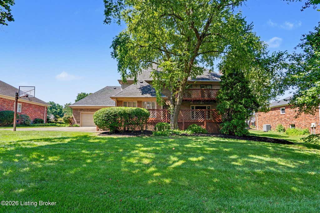 Photo of 1109 Colonel Anderson Pkwy, Louisville, KY 40222 (MLS # 1724707)