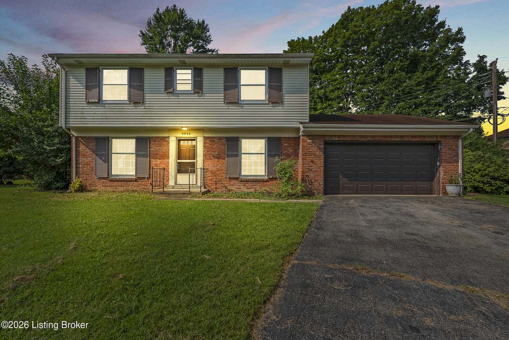Photo of 9804 Wildwood Ct, Louisville, KY 40223 (MLS # 1726004)