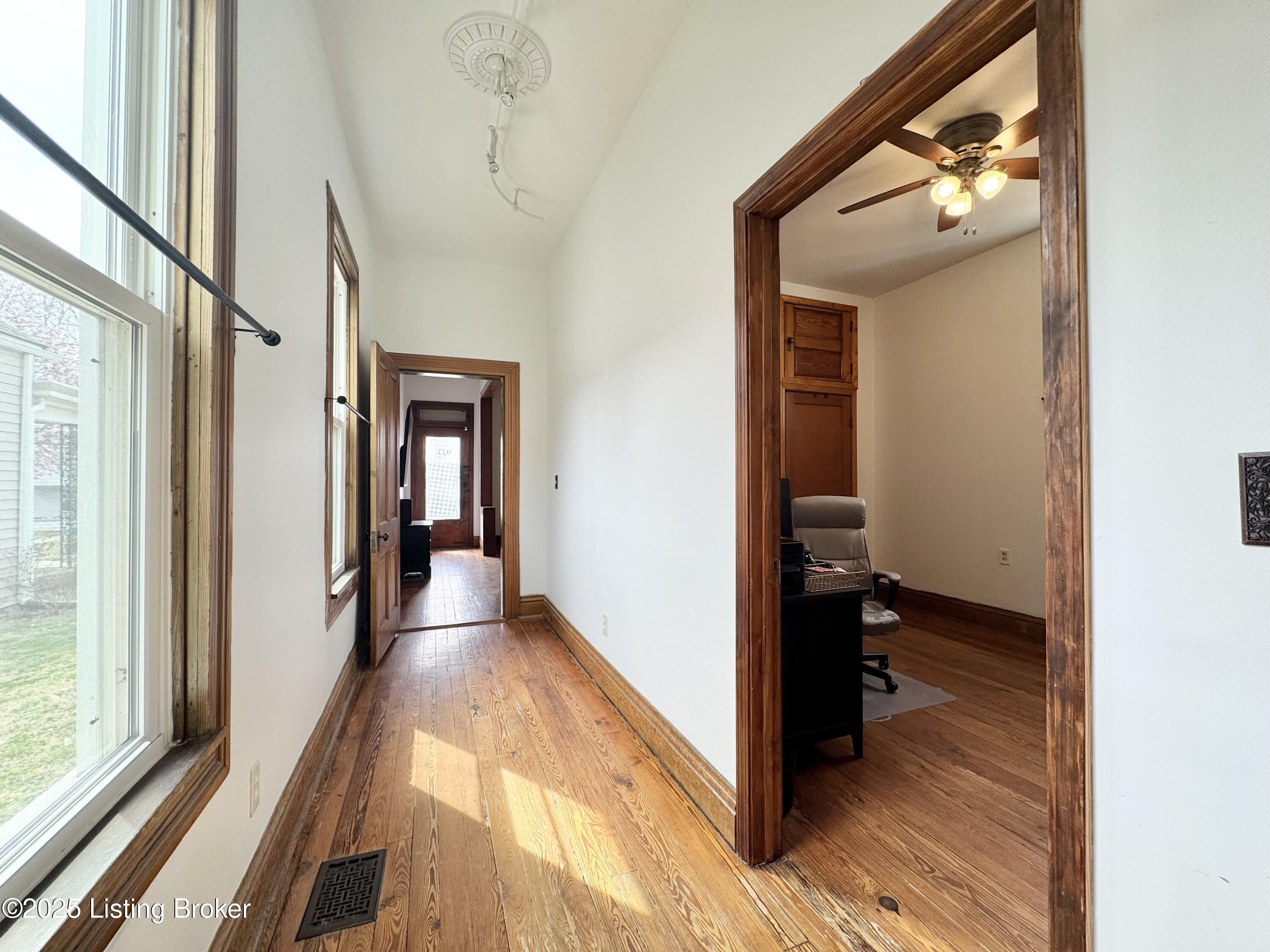 933 Charles St, Louisville, Pennsylvania image 10