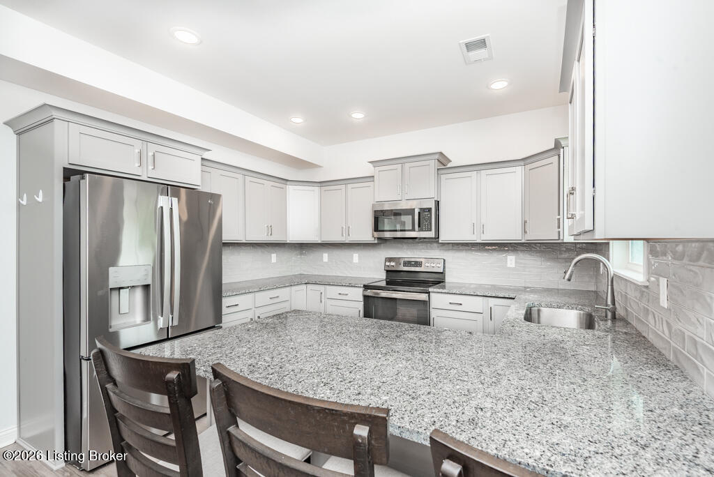 402 Railway Dr