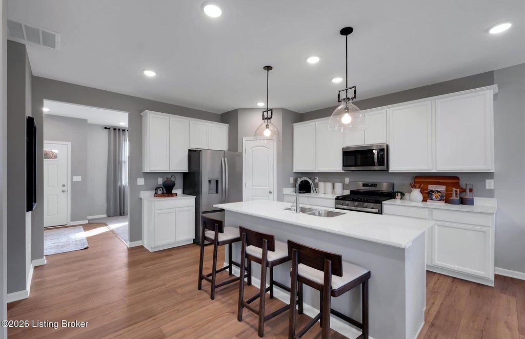 Photo of 8329 Hollis Vw Way, Louisville, KY 40214 (MLS # 1733027)