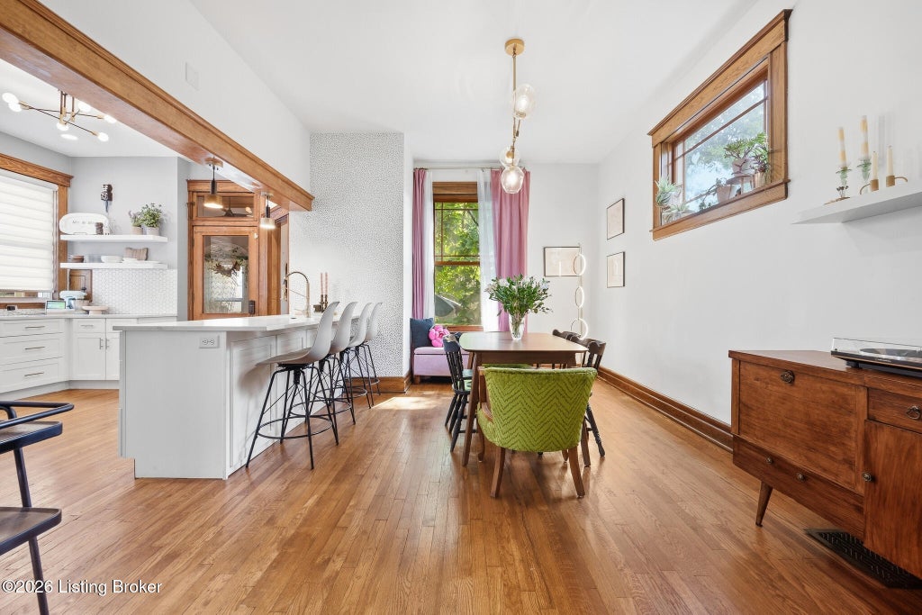 Photo of 1844 Sherwood Ave, Louisville, KY 40205 (MLS # 1729435)