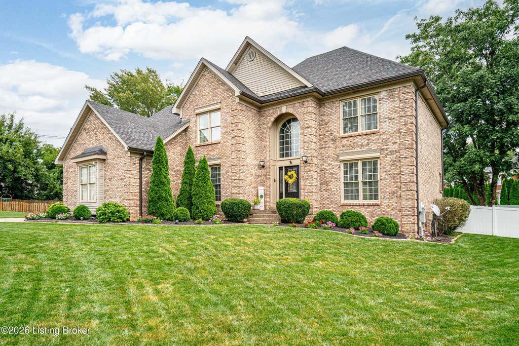 Photo of 11721 Hancock Trace Ct, Louisville, KY 40245 (MLS # 1726878)
