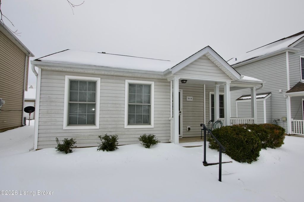 Photo of 7018 Osprey Ridge Dr, Louisville, KY 40228 (MLS # 1708416)