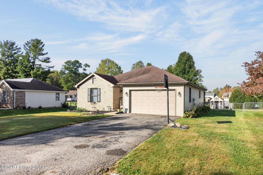 Photo of 1851 Locust St, Madison, IN 47250 (MLS # 1733236)