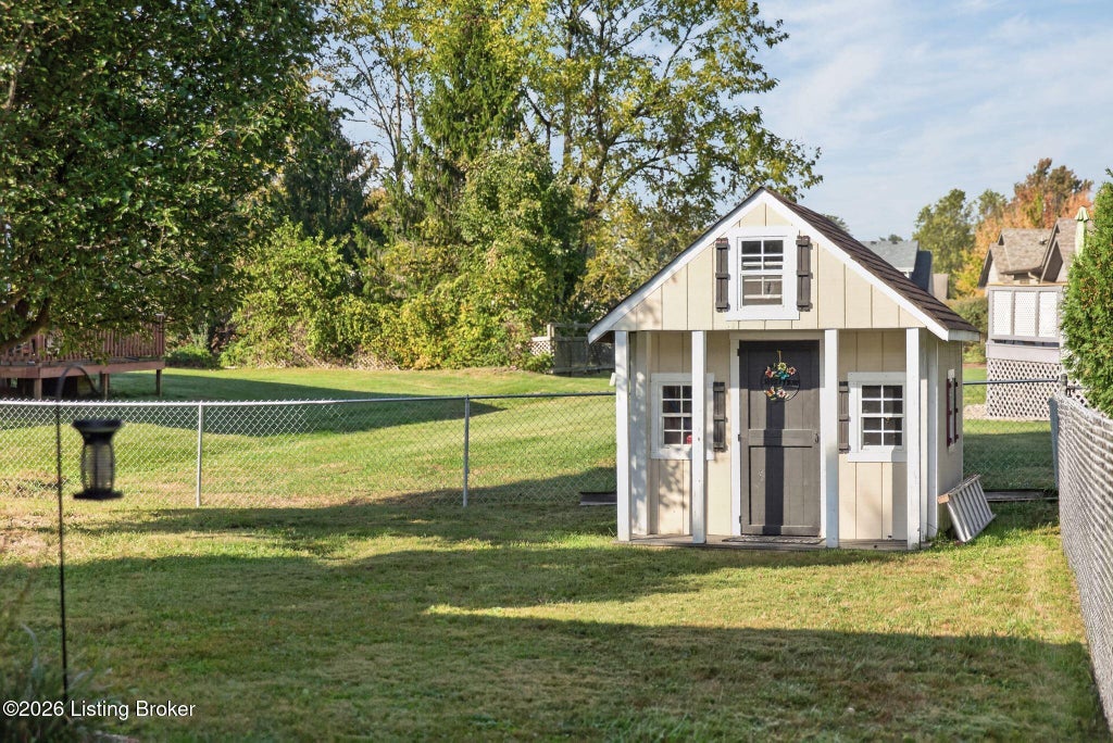 Photo of 1851 Locust St, Madison, IN 47250 (MLS # 1733236)