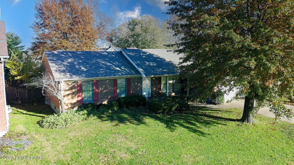 Photo of 7209 Old N Church Rd, Louisville, KY 40214 (MLS # 1705613)
