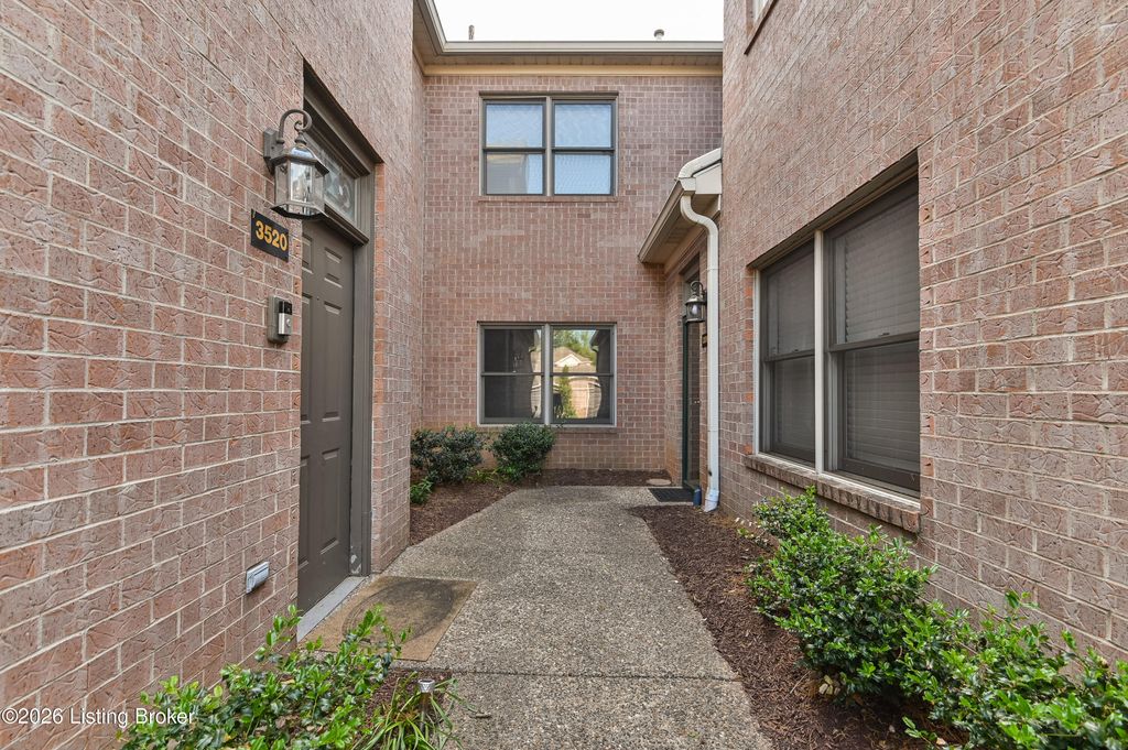 Photo of 3510 Hurstbourne Ridge Blvd, Louisville, KY 40299 (MLS # 1715364)