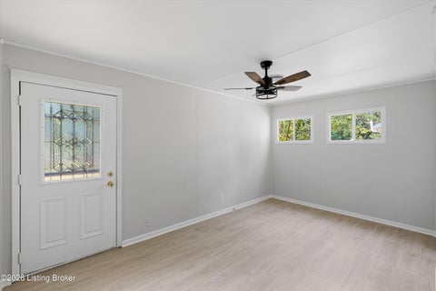 Tiny photo for 221 Welburn Dr, Louisville, KY 40218 (MLS # 1728944)
